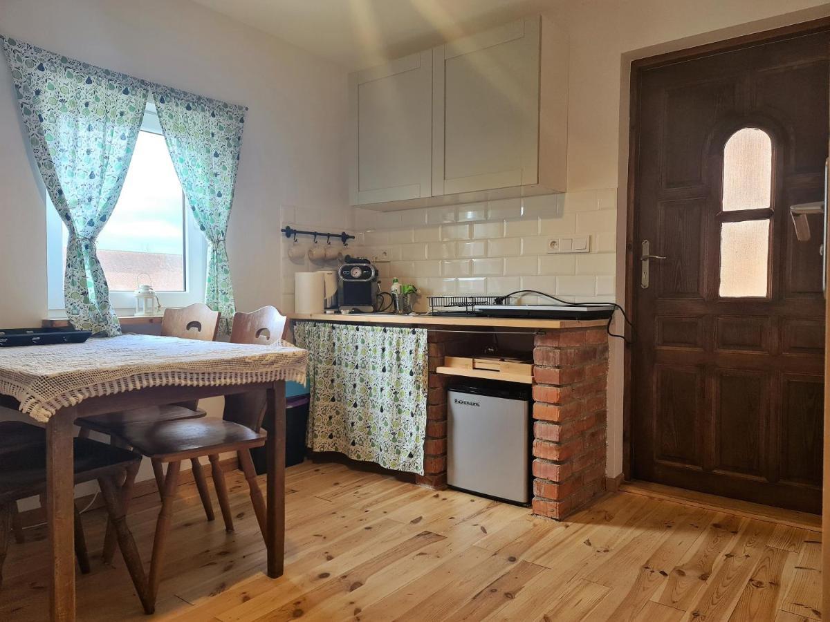 Swojski Gosciniec Prażmowo Dış mekan fotoğraf
