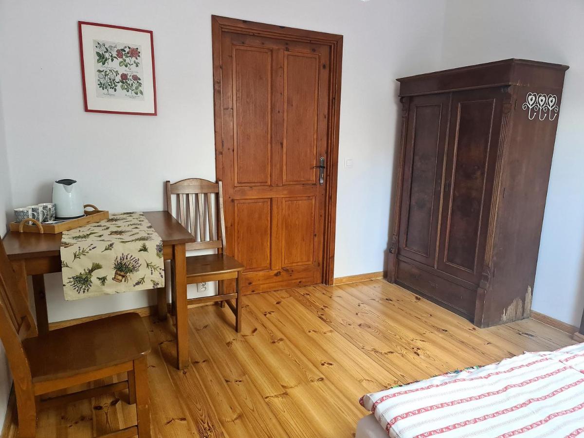 Swojski Gosciniec Prażmowo Dış mekan fotoğraf